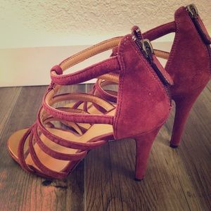 Coach Suede Heels. Lavania 7B.